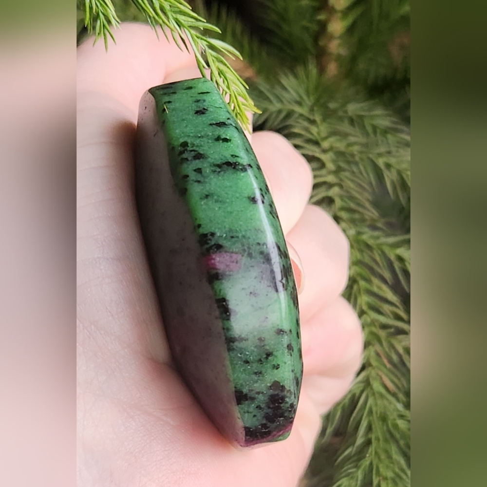 ✨ Ruby in Zoisite Palm Stone | Natural Healing Crystal | Heart & Vitality ✨ - Picture 5 of 6